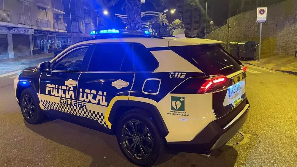 Detenido un hombre por asaltar una casa habitada y varios coches