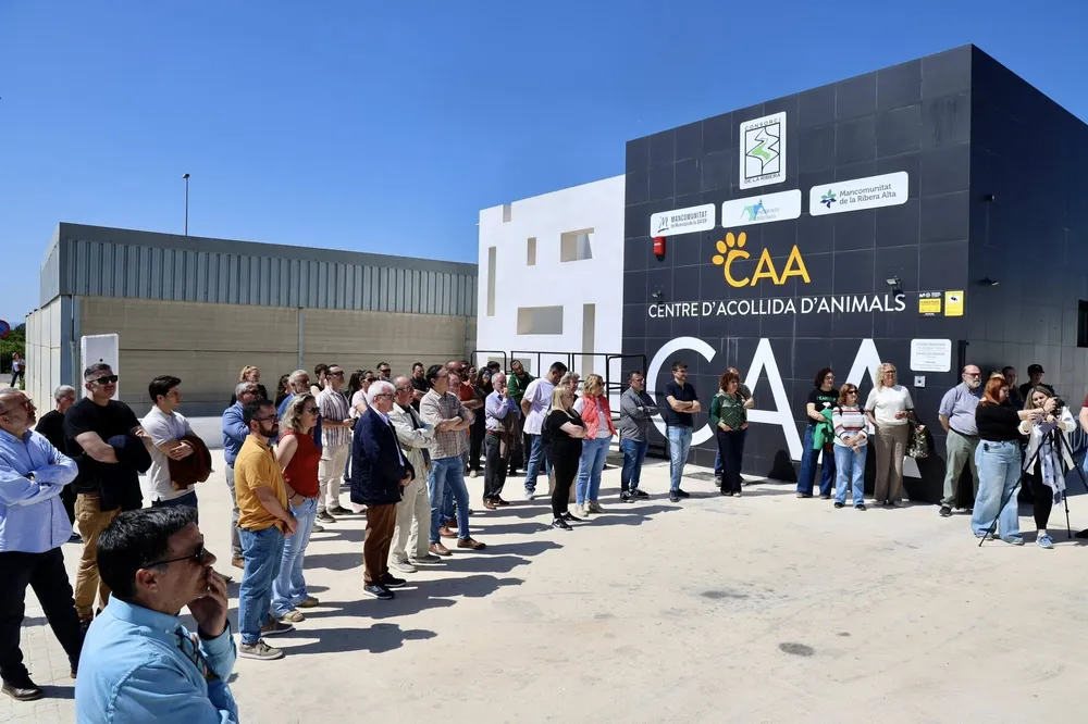 Abre sus puertas en l'Alcúdia el nuevo centro de acogida de animales