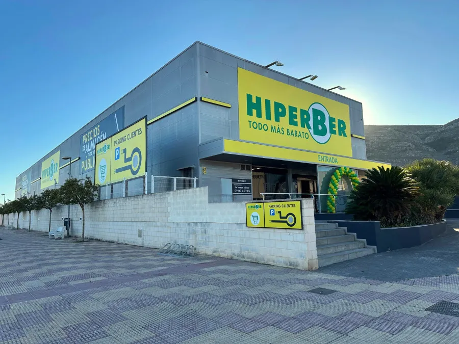 Hiperber inaugura un nou supermercat a Cullera i amplia la seua xarxa