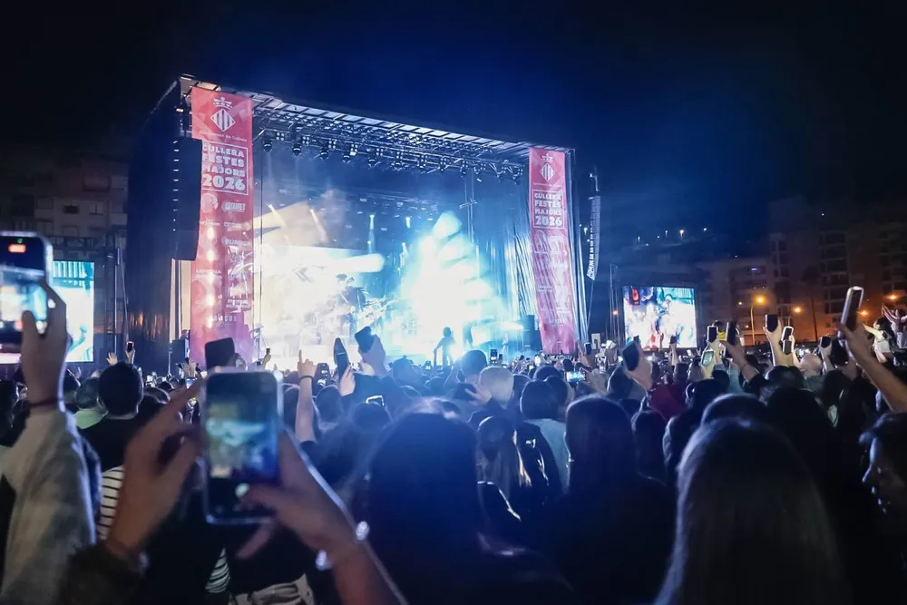 La Fúmiga congrega a 8.800 personas en Cullera en su gira de despedida