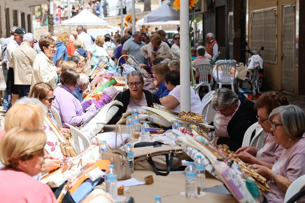 Més de 150 artesanes mantenen viva la tradició en la cinquena trobada de boixets