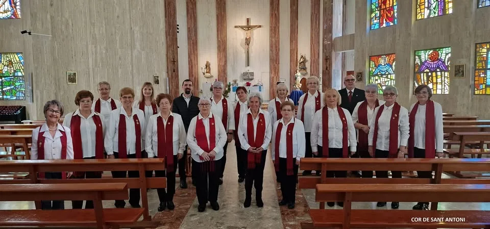 El Cor Parroquial de Sant Antoni Abat celebra mig segle d'història amb un emotiu concert