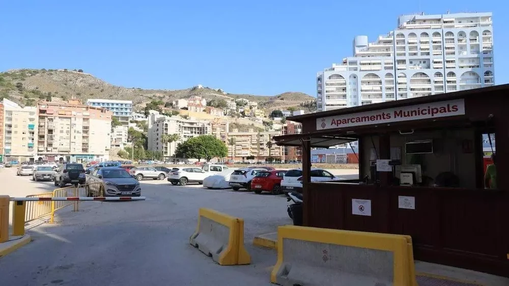 Un atac informàtic obliga a ajornar les cites prèvies per a l'aparcament de les platges