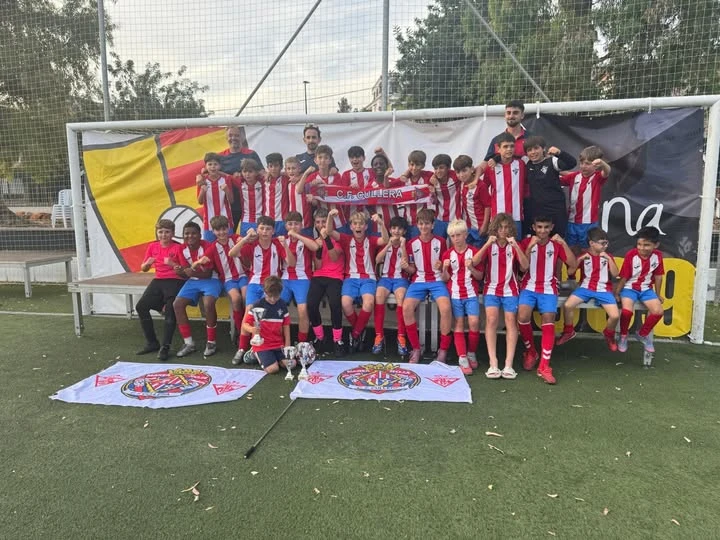 El futbol base local triomfa al torneig de la Font d'en Carròs amb dos campionats