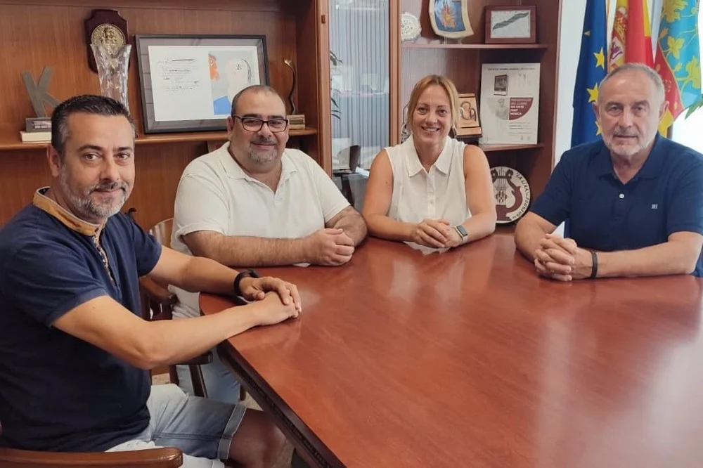 Relleu a la direcció de l'escola de l'Ateneu Musical després de consolidar el projecte educatiu