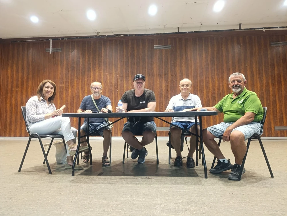 El club de senderisme Xino-Xano renova per unanimitat la seua directiva després d'una temporada de rècord