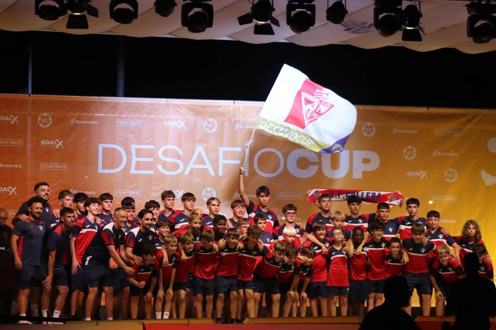 L'equip benjamí del CF Cullera assoleix la sisena plaça al prestigiós torneig formatiu després d'una ajustada final