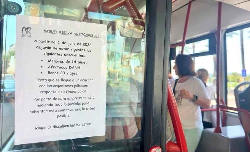 La retirada d'ajudes de la Generalitat encareix l'autobús urbà: el bo multiviatge puja un 67%