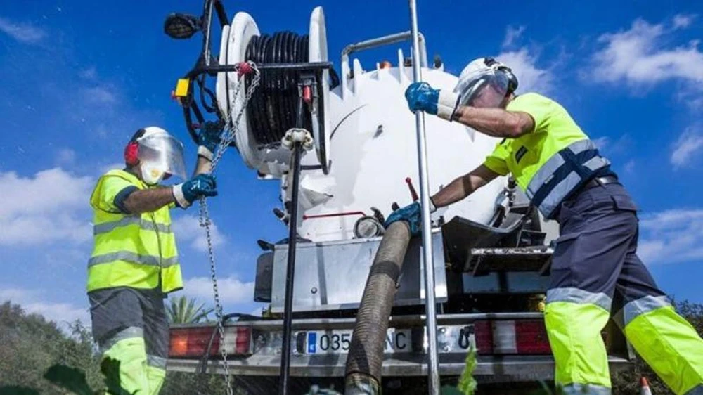 Las empresas deberán adaptar los horarios laborales y aplicar medidas preventivas para evitar golpes de calor
