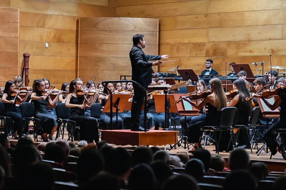 La Jove Orquestra de la Generalitat Valenciana tanca la seua gira estival amb un espectacular concert simfònic de joves talents