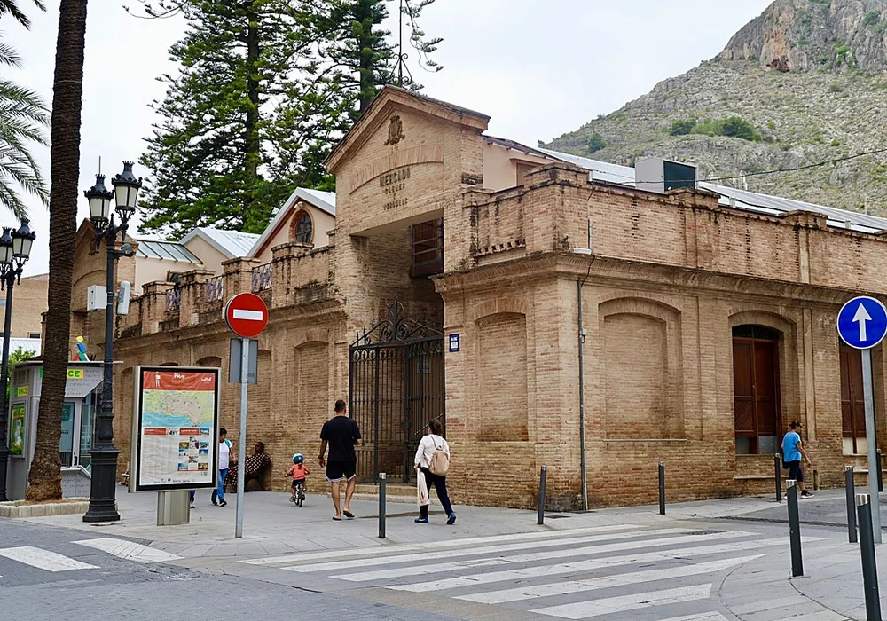 La licitació per a obrir el nou gastrobar del Mercat Municipal queda deserta per falta d'ofertes