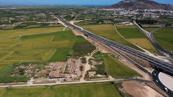Dispositiu especial de trànsit per a gestionar l'èxode massiu de vehicles el diumenge i dilluns