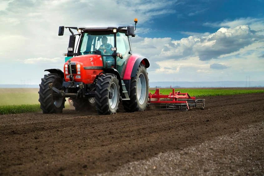 La unitat mòbil d’ITV revisarà tractors i ciclomotors per a garantir la seguretat en campanya