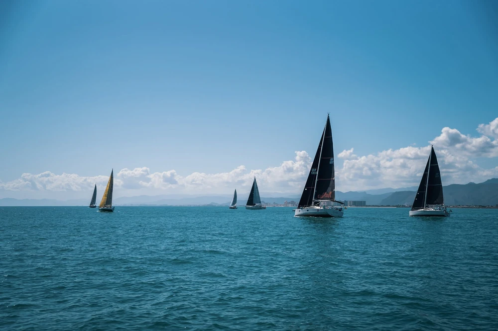 El Ardora III se lleva la histórica 56.ª edición del Trofeo Bahía de los Naranjos de vela