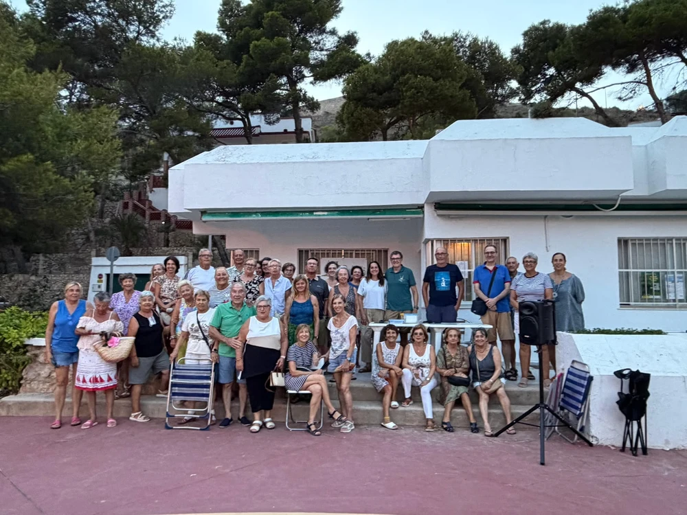 La asociación de Vecinos del Faro de Cullera cierra el verano con un éxito histórico de participación y solidaridad