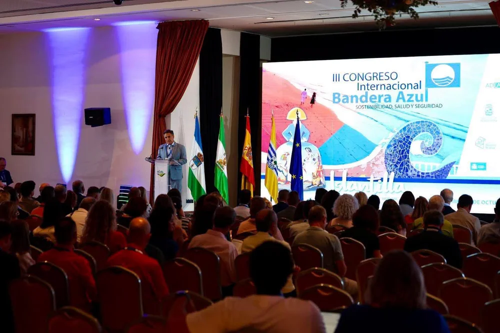 Cullera s'erigeix com a model estatal de gestió litoral sostenible en el III Congrés Internacional Bandera Blava