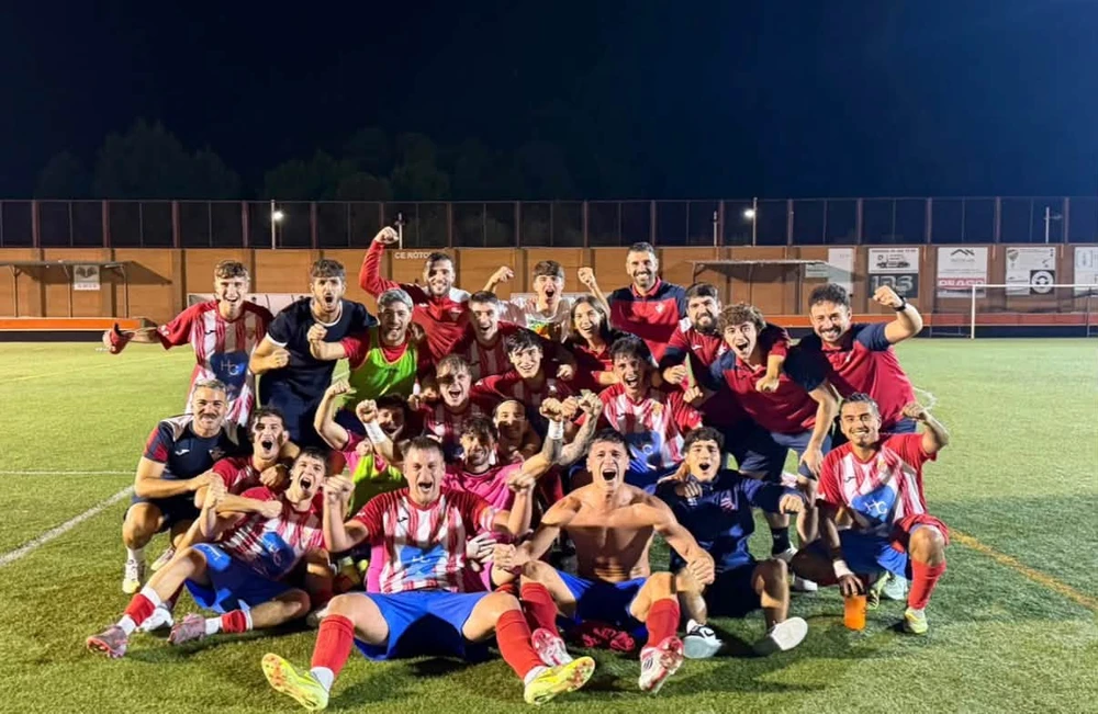 El CF Cullera asalta Ròtova en un trepidante intercambio de goles (4-5) para seguir invicto