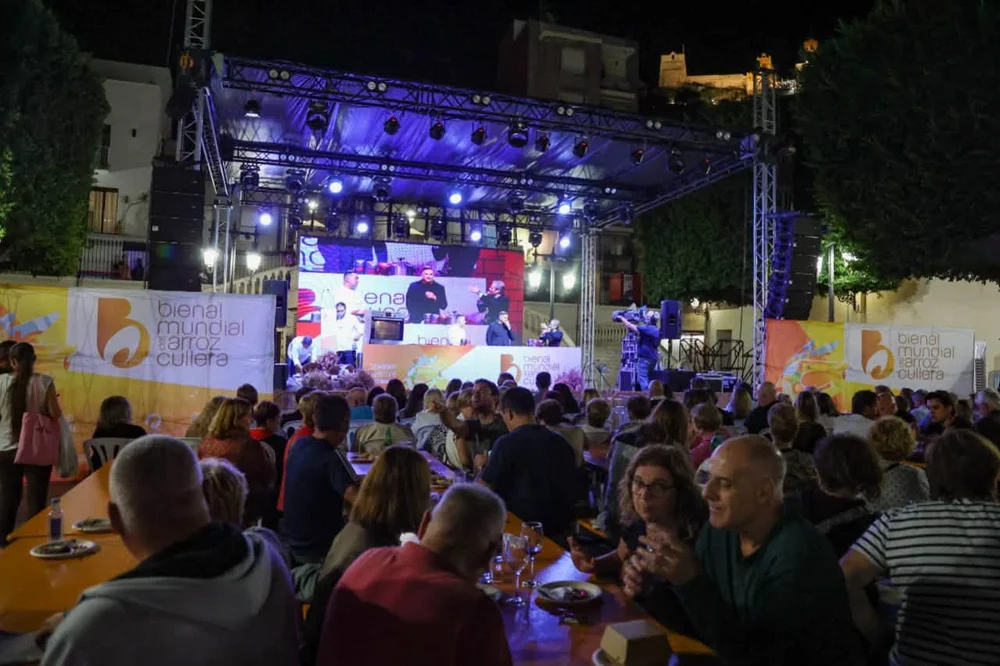 La III Bienal Mundial del Arroz convierte al municipio en el epicentro culinario internacional hasta el próximo domingo